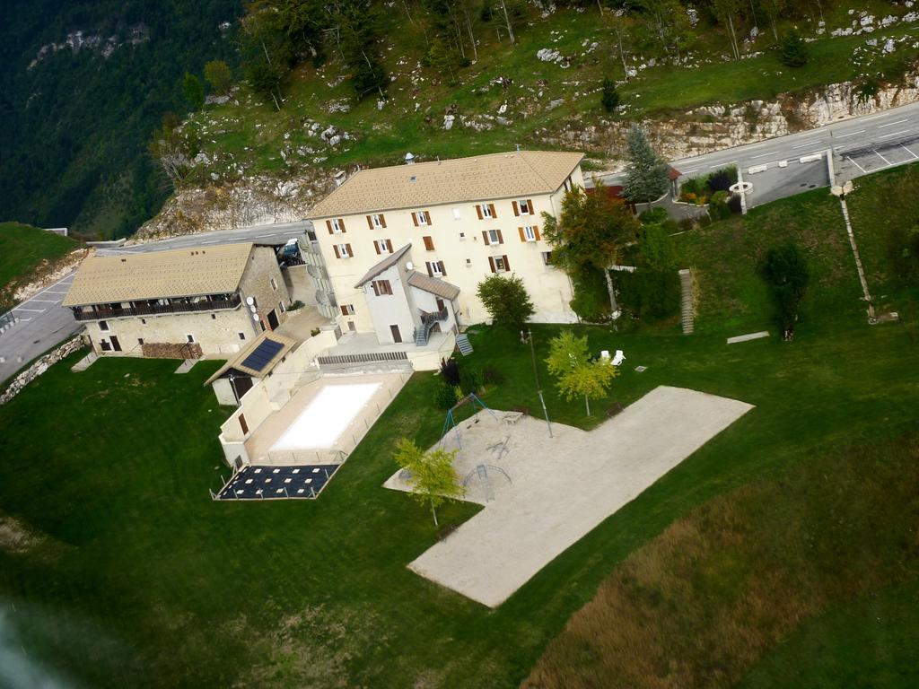 Hotel Du Col De La Machine サン・ジャン・アン・ロワイヤン エクステリア 写真