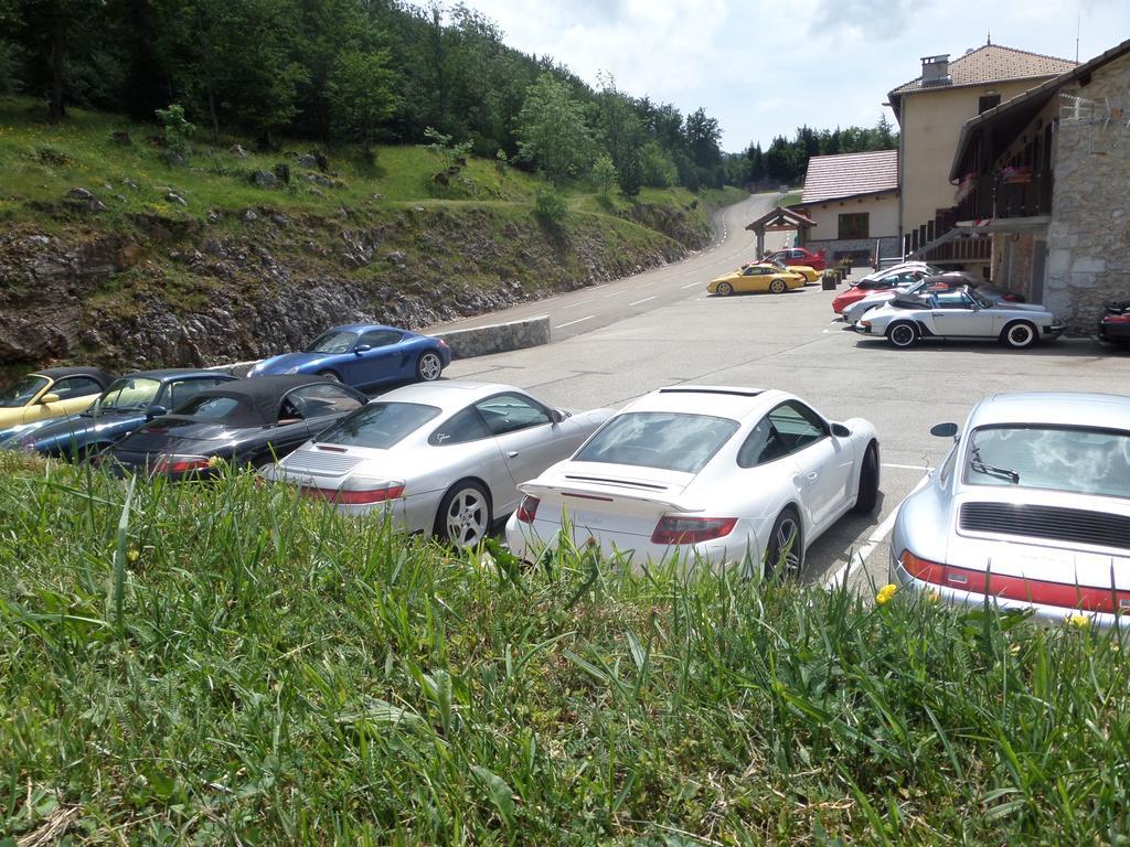 Hotel Du Col De La Machine サン・ジャン・アン・ロワイヤン エクステリア 写真